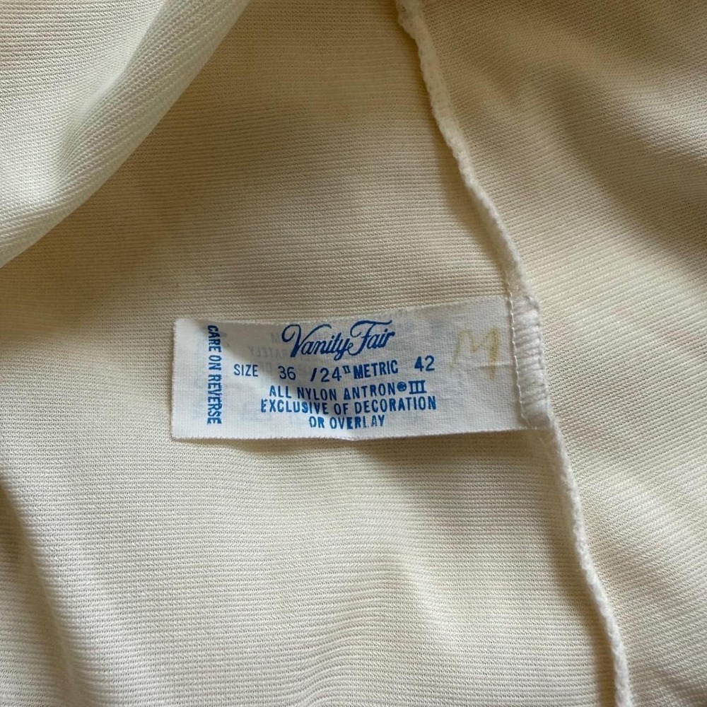 Vintage Vanity Fair Cream Silky Nylon Slip Dress with Lace Size M - Picture 4 of 7